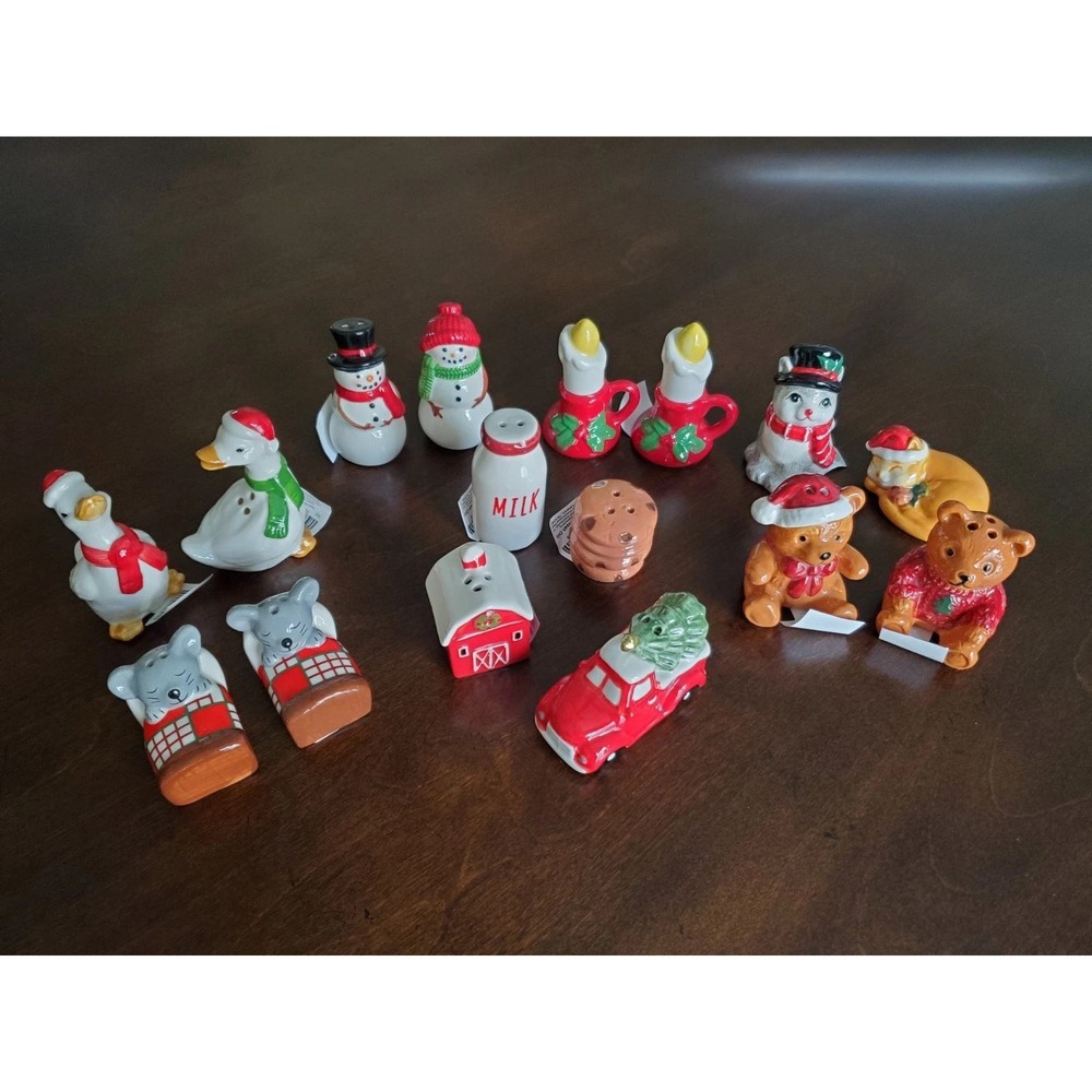 Cracker Barrel Salt and Pepper Shaker Christmas Collection 2026 New
